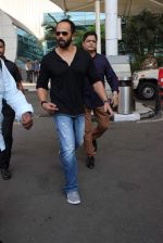Rohit Shetty snapped at airport on 16th Oct 2015